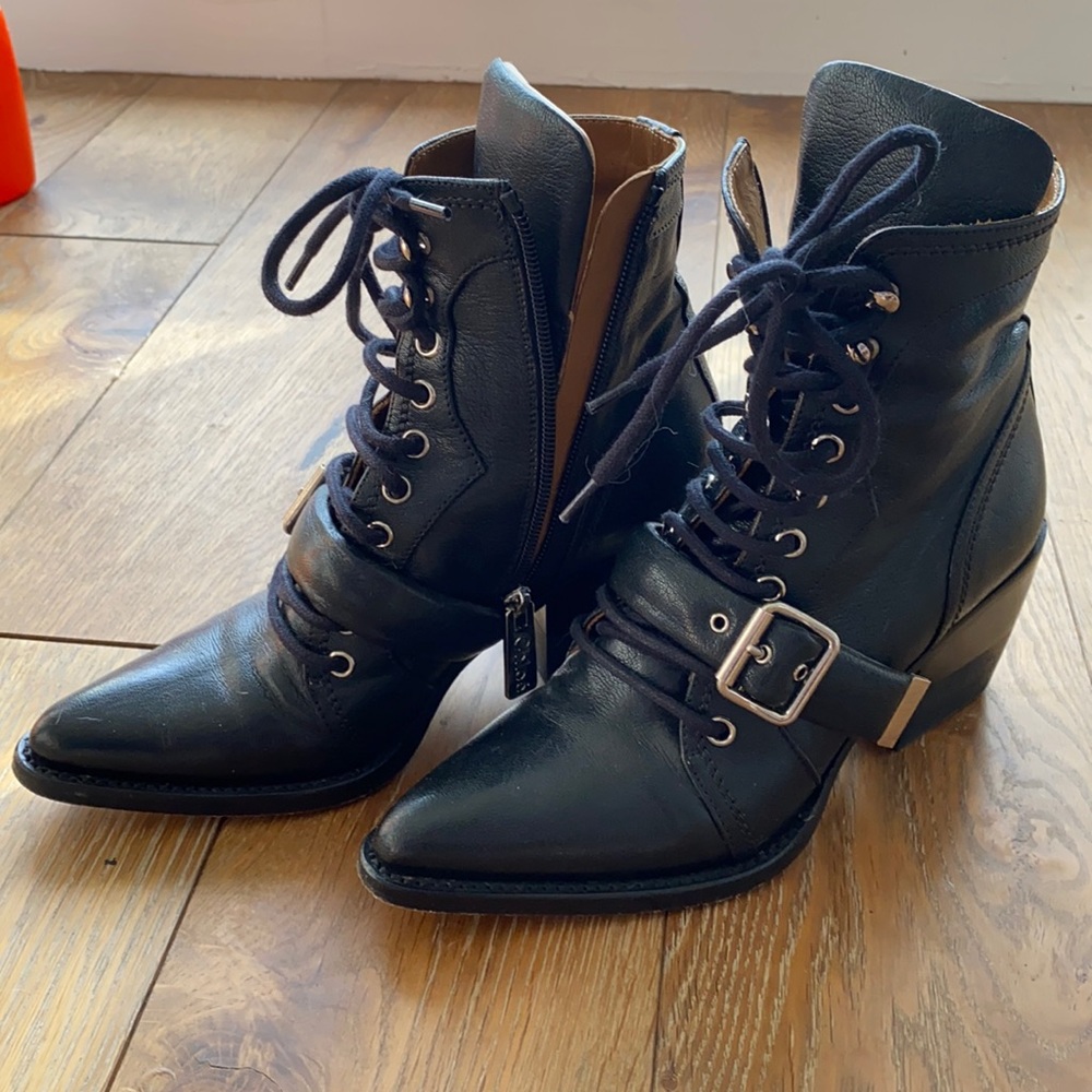 Chloe leather Boots